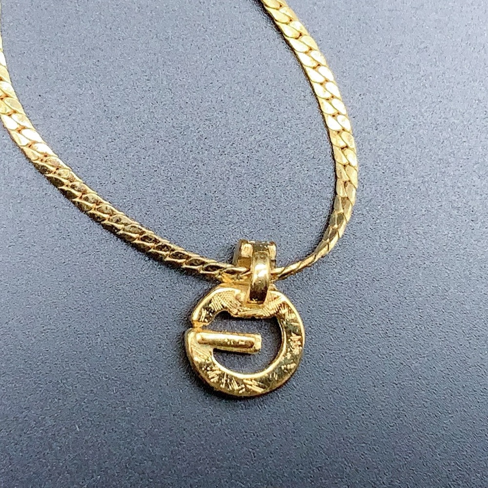Givenchy Gold Plated G Pendant Necklace Rhinestone Logo - Picture 7 of 9